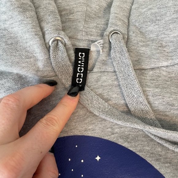 5 ADD ON! Lightly cropped Nasa hoodie - Picture 8 of 8